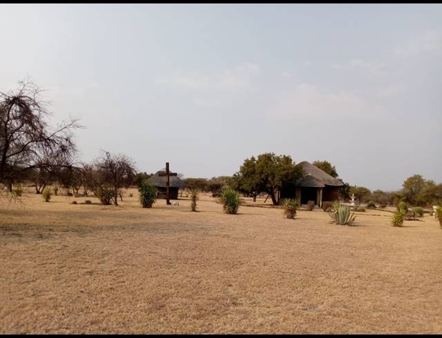 8.40HA SMALLHOLDING FOR SALE IN OORZAAK AH